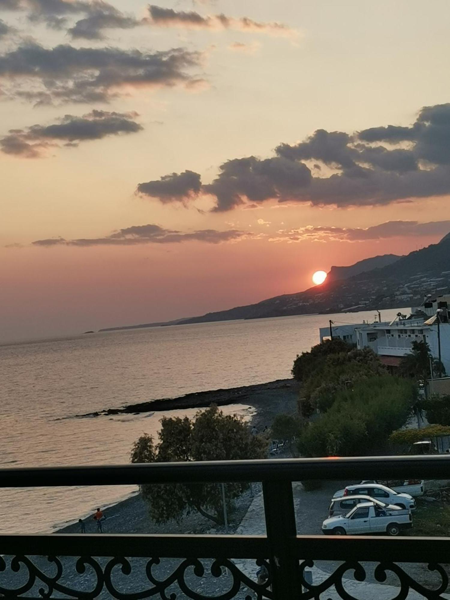 Stratos Sunset House Leilighet Koutsourás Eksteriør bilde